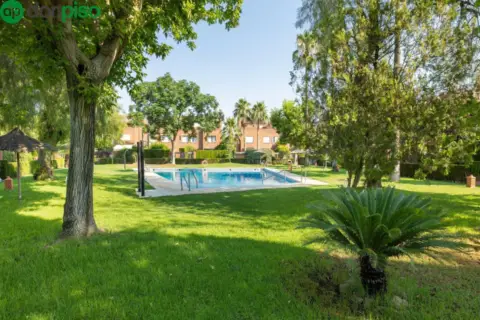 Casa pareada en Avenida de Andalucía, 34