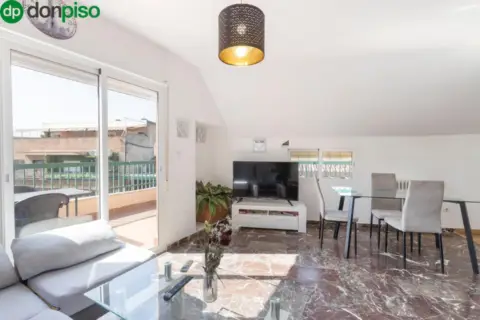 Ático en calle Arabial