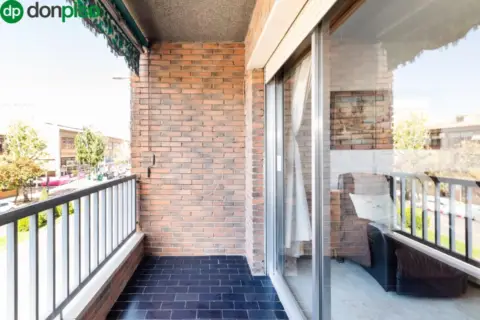 Piso en Avenida de Juan Pablo II, 8