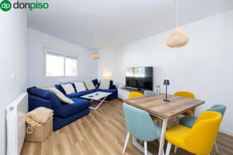 Piso en calle Rauda, 1