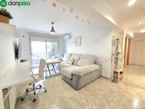 Piso en calle de Biznaga, 2