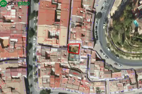 Terreno en calle Alta de Cartuja, 8