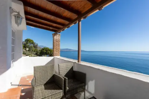 Chalet en calle de Pinotajos, 7