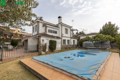 Chalet en calle de la Borgoña