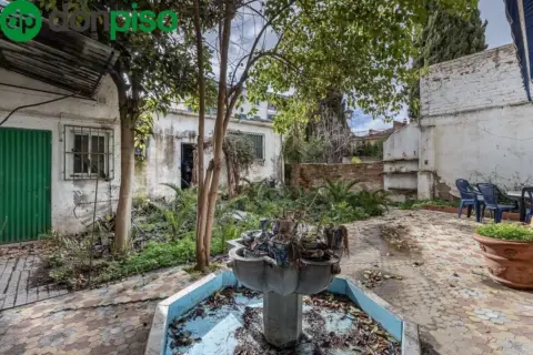 Casa adosada en calle de Antonio Machado