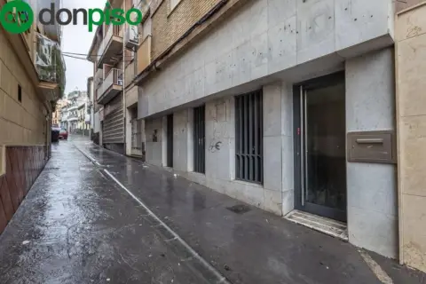 Local comercial en calle de Federico García Lorca, 4
