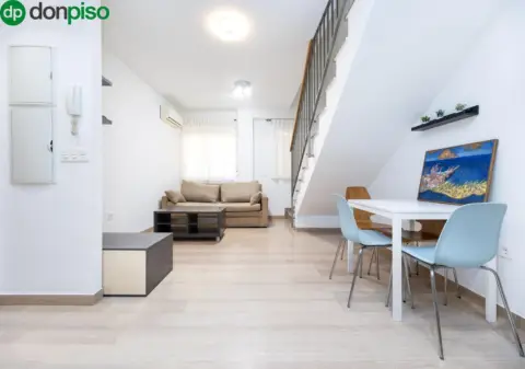 Dúplex en calle del Alegre, 9