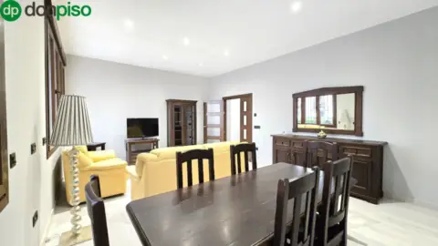 Piso en Plaza del Duque de San Pedro de Galatino, 8