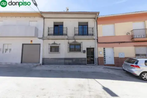 Casa adosada en Camino Viejo de Charilla, 43