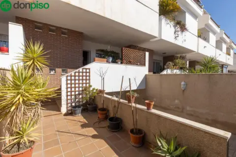 Casa adosada en calle Venezuela, 25