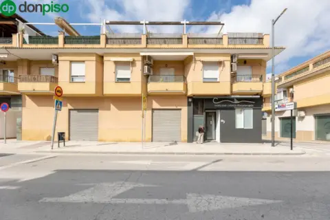 Local comercial en Avenida Agustina de Aragón