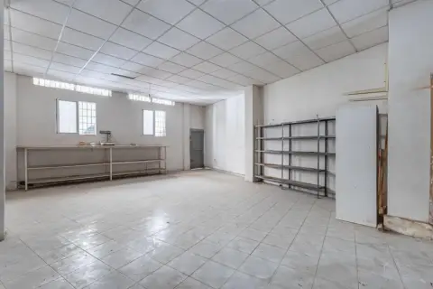 Local comercial en calle de la Puerta de Lorca, 2
