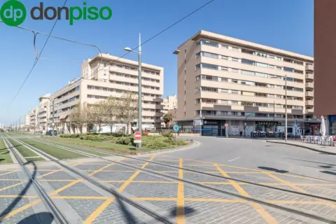 Local comercial en Avenida de Dílar, 146