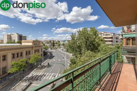 Piso en Avenida de Madrid, 20