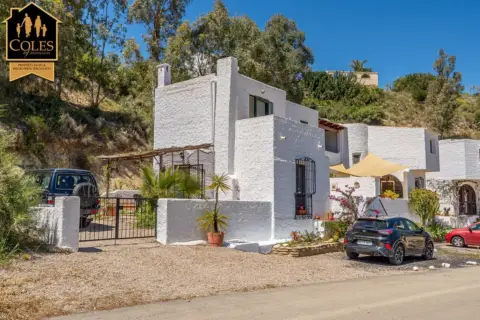 Casa pareada en Avenida de Cortijo Grande