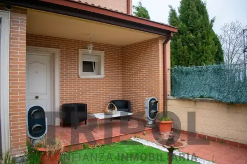 Casa pareada en calle Molino, 37