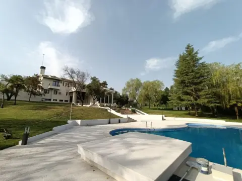 Chalet en calle Paseo del Conde de los Gaitanes, nº 19