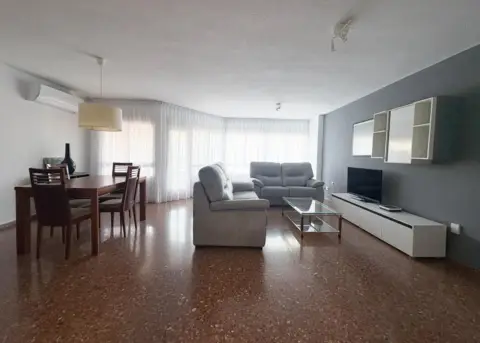 Piso en Avinguda de Peris y Valero