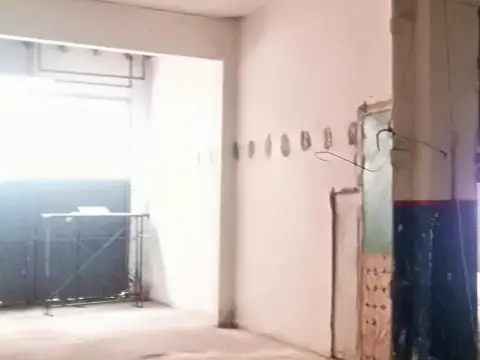 Local comercial en calle Ntra Sra del Rosario 11