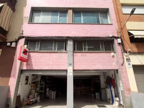 Edificio en La Cirera