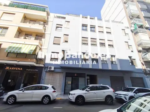 Local comercial en Carrer de Cullera, 4