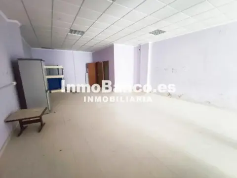 Local comercial en Carrer de Cullera, 4