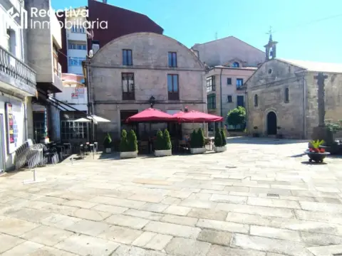 Local comercial en Plaza de Ramón Tojo, 11