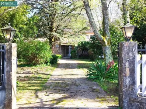 Chalet en calle O Sisto