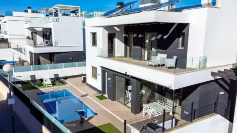 Chalet en calle Ebro