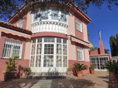 Chalet en calle José Corbin Carbó