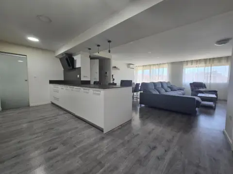 Piso en Algiros