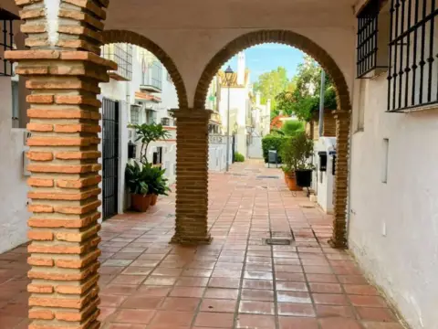 Casa adosada en calle de Berlioz
