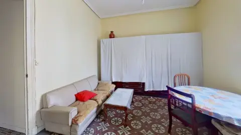 Piso en Avenida de la Paz, 37