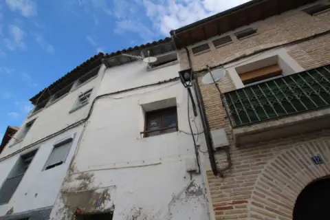 Casa en calle de Juliana Larena
