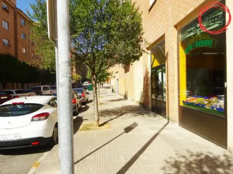 Local comercial en calle de Oihanpea