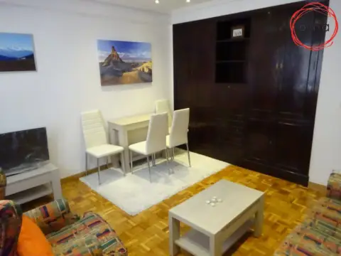 Piso en calle Blas de la Serna