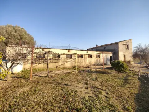 Nave industrial en Macastre
