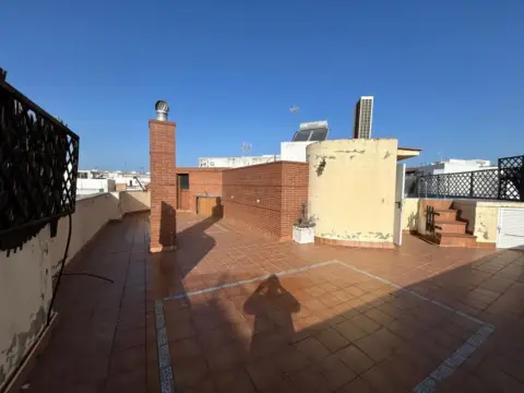 Dúplex en Avda. Miraflores