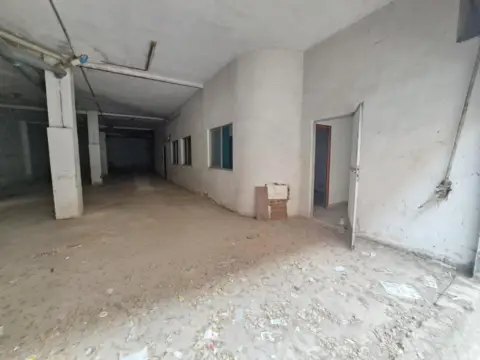 Local comercial en Tomas Sanz