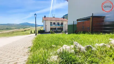 Terreno en calle de Santa María, 3