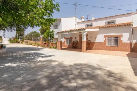 Chalet en calle Virtudes