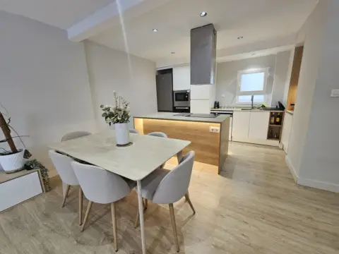 Piso en calle del Brasil, 77