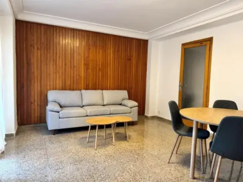 Piso en calle de Isaac Peral, 50