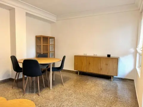 Piso en calle de Isaac Peral, 50