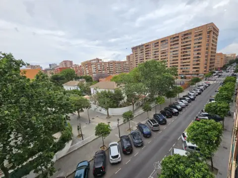 Piso en Carrer del Poeta Mas i Ros
