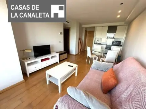 Piso en Distrito La Constitucion-Canaleta