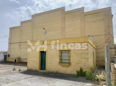 Nave industrial en Avenida Alcala de Guadaira, 72