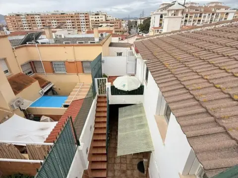 Casa adosada en calle de Miguel Carrera