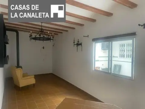 Piso en Distrito La Constitucion-Canaleta