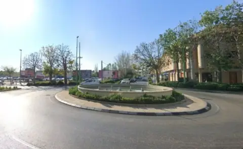 Local comercial en Montesol